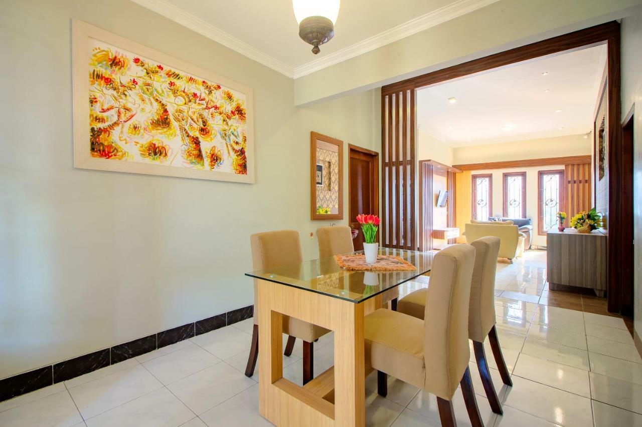 Oyo 1195 The Doctor'S Guest House Syariah Kejayan Esterno foto